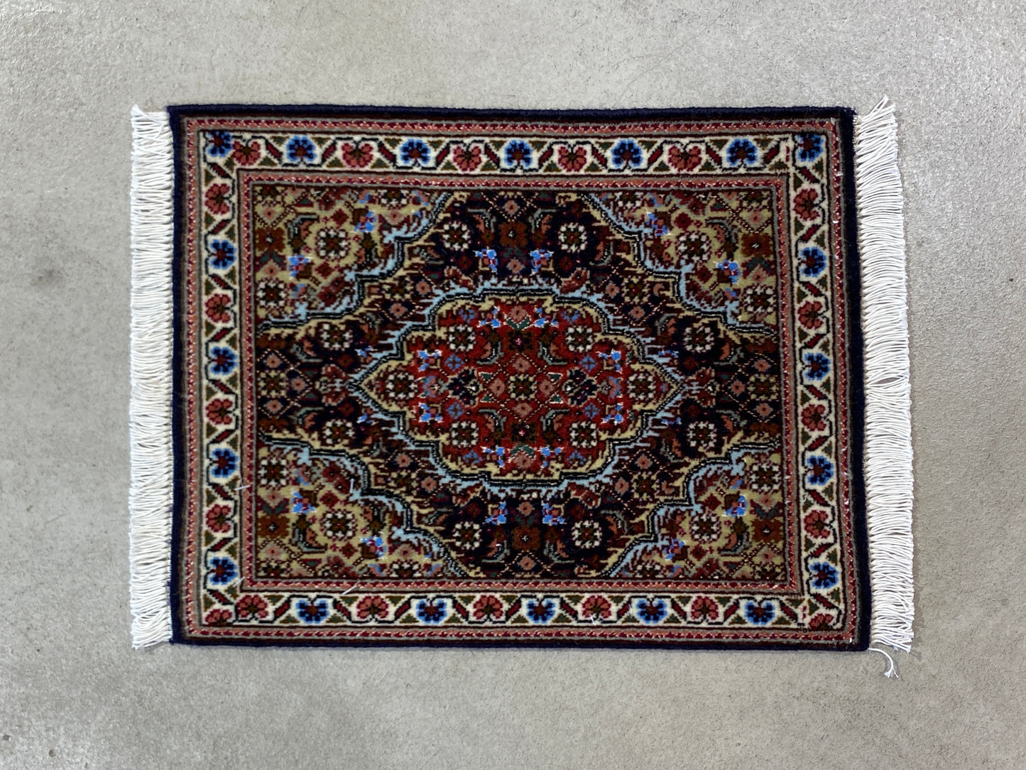 Persian Rug 41197