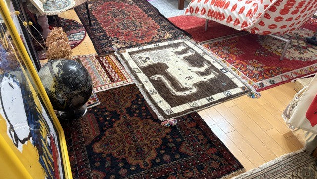 お部屋に大人っぽく艶っぽい印象が加えられた