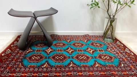 Choose your furniture based on this rug 