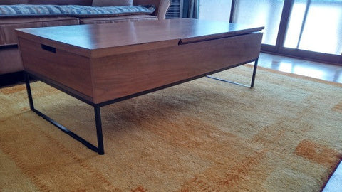 ふわふわな厚みで直接座る時にクッションも要らずとても快適です