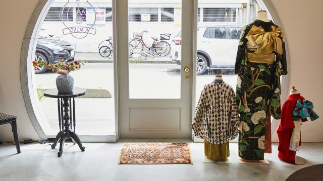 お店の入り口に