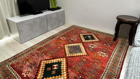 The rug was the perfect size and design. 