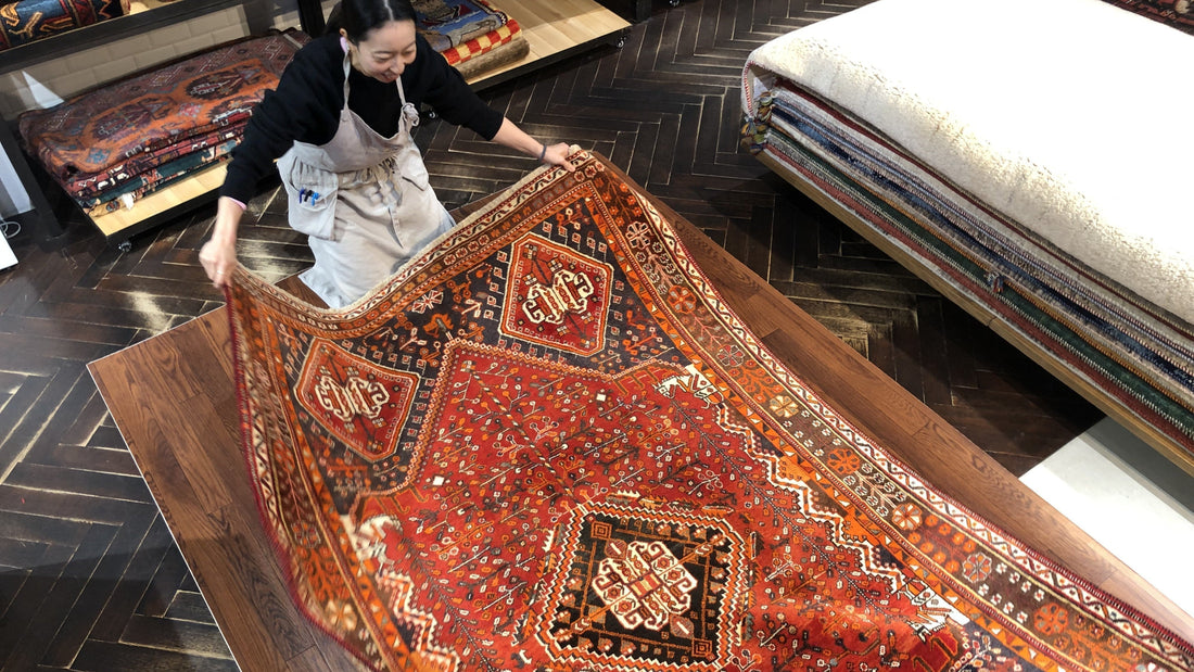 『雪景色の赤』