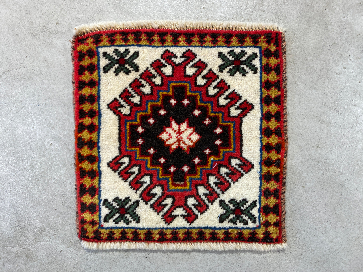 Tribal Rug 39012