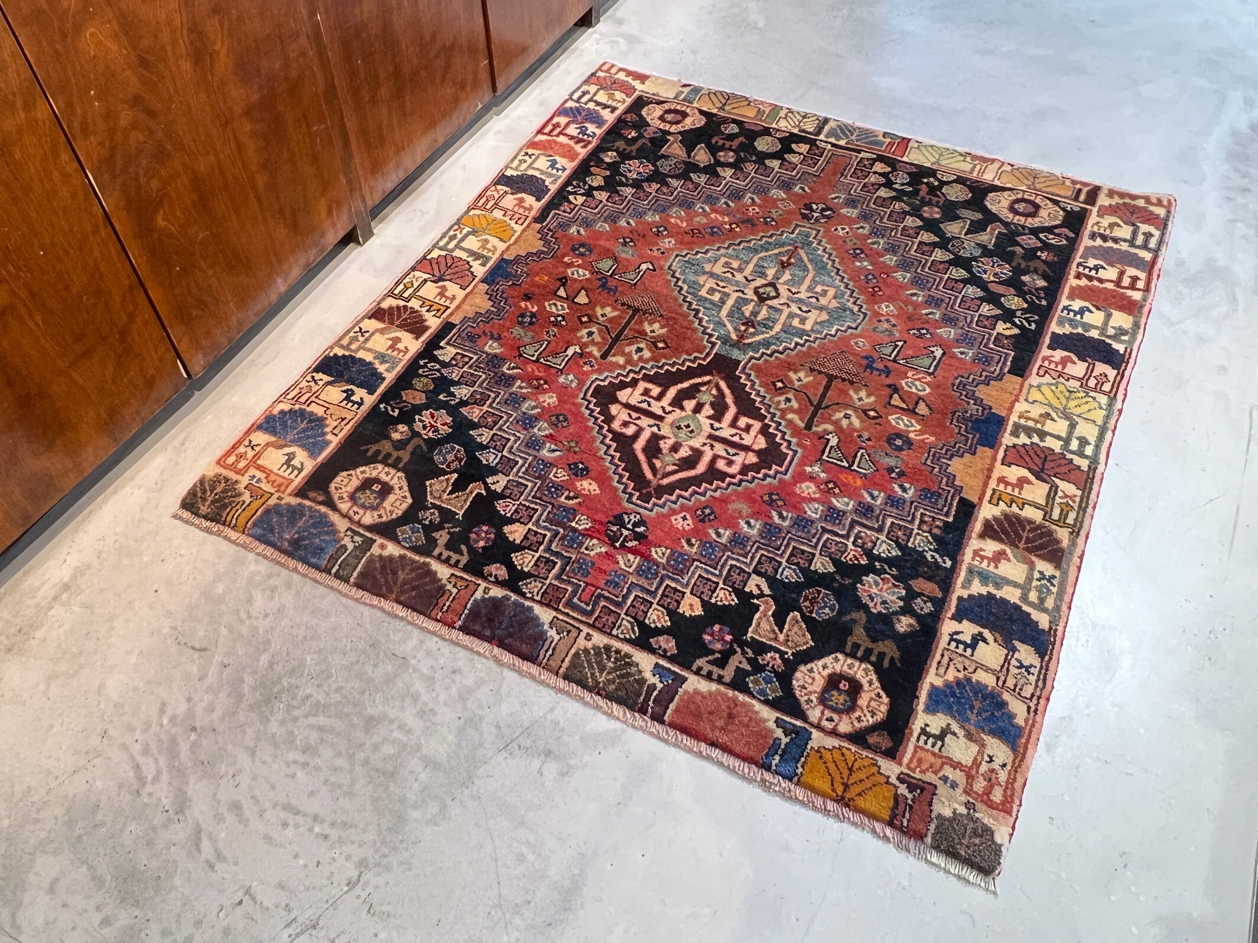 トライバルラグ – Layout online