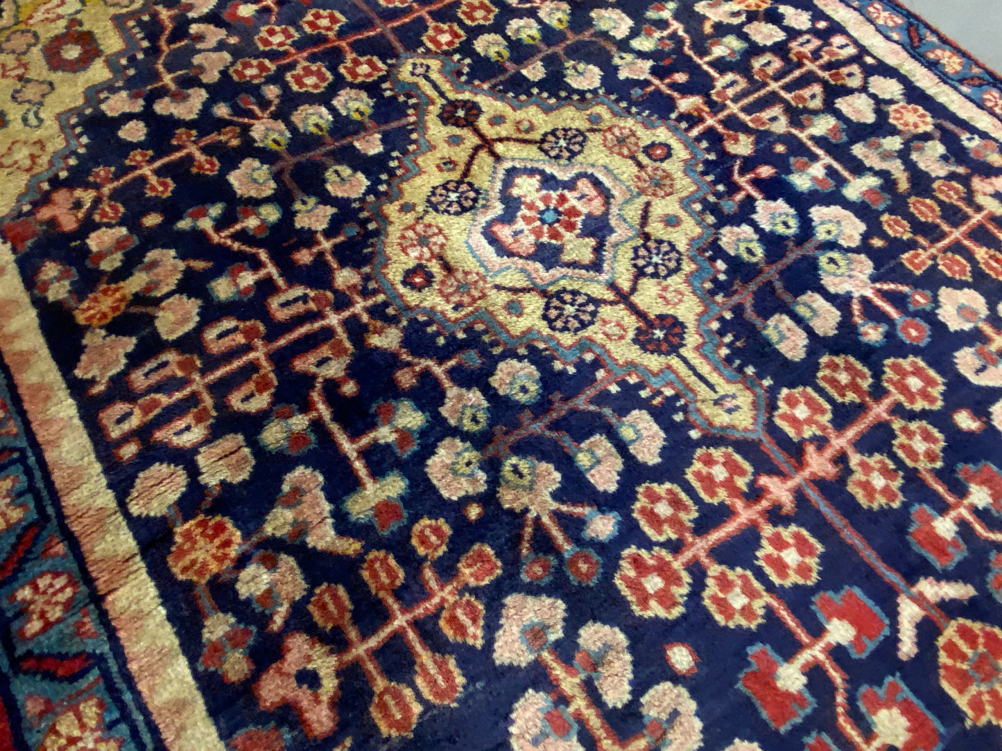 Tribal Rug 41083