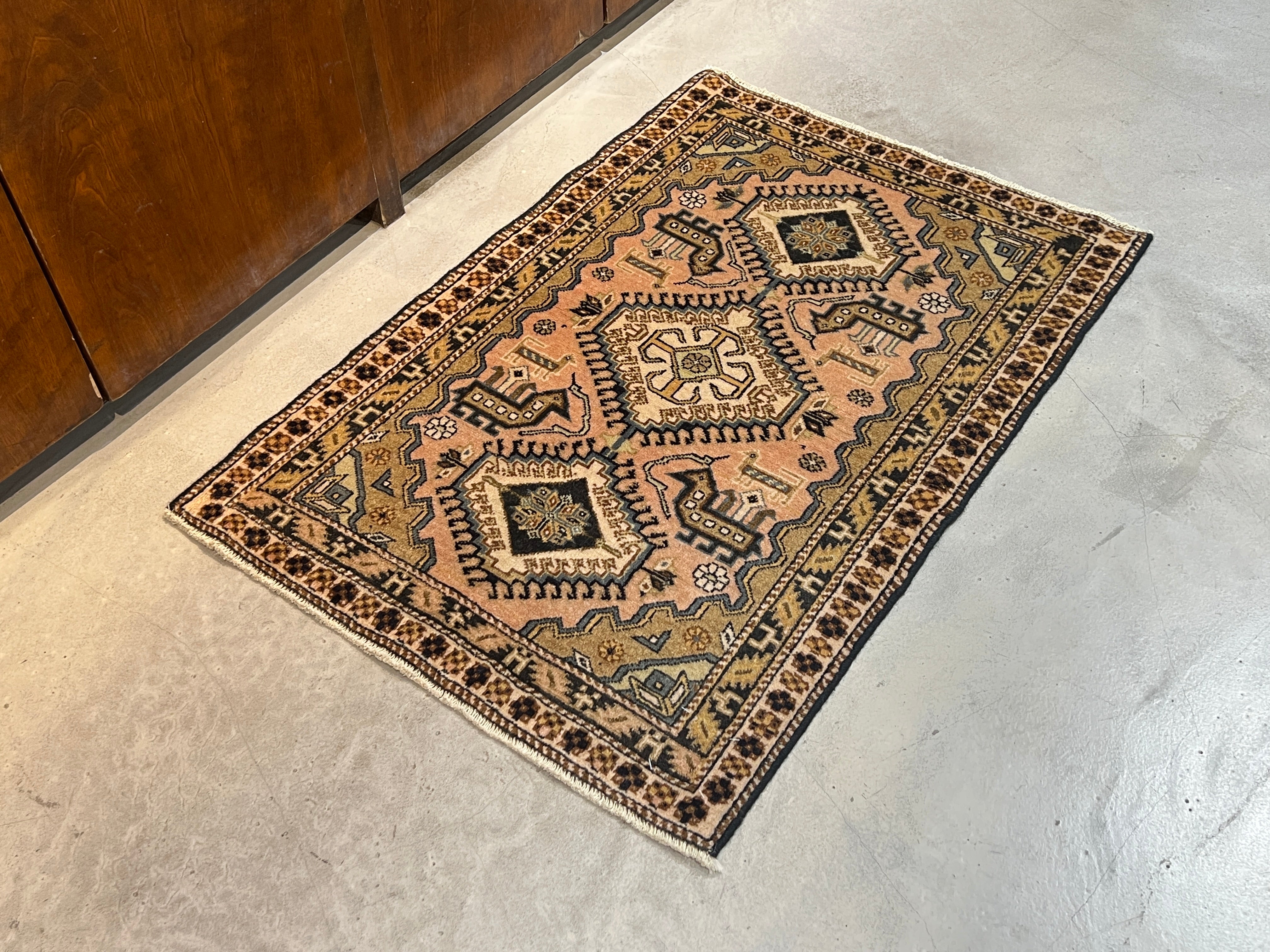 中目黒 Layout ヴィンテージ トライバル ラグ 133cm×120cm Layout online