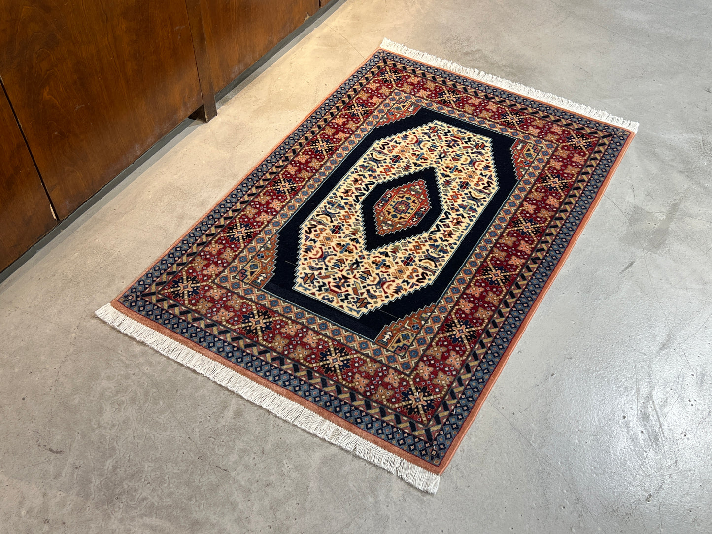 Persian Rug 41174