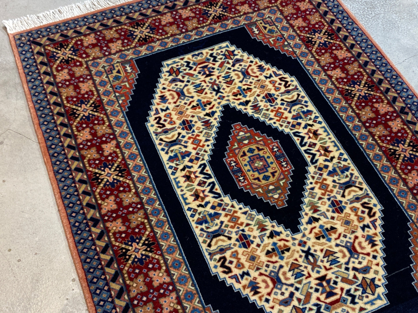 Persian Rug 41174