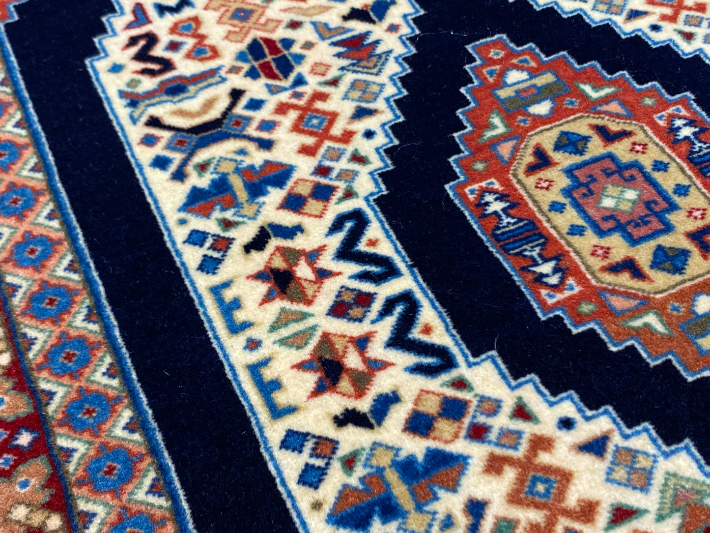 Persian Rug 41174