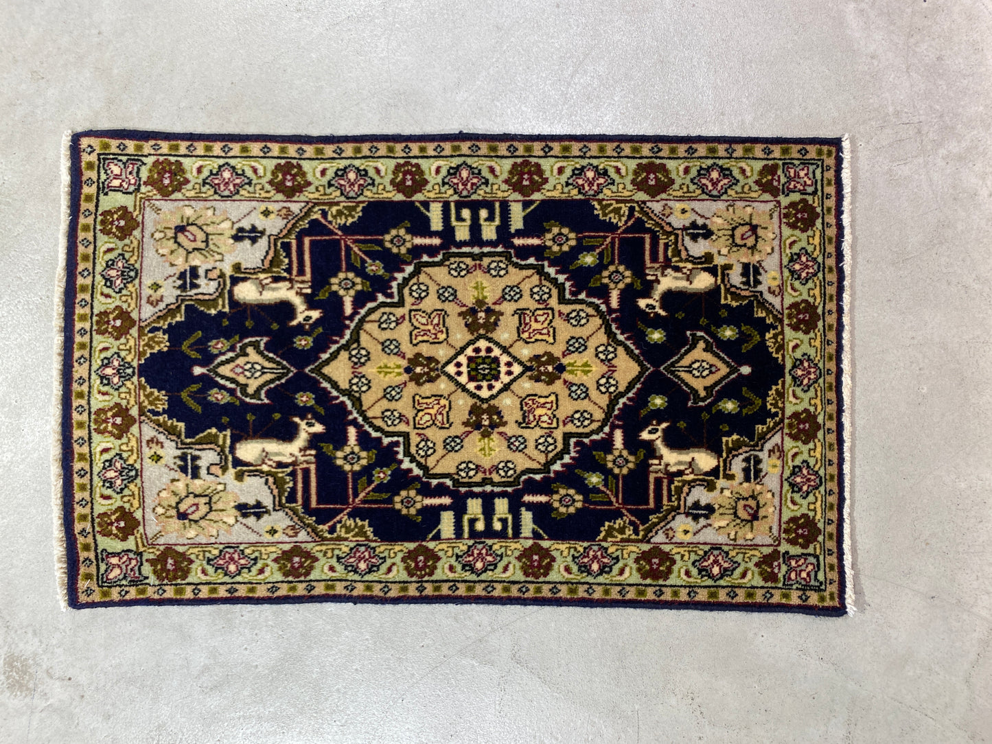 Persian Rug 41176