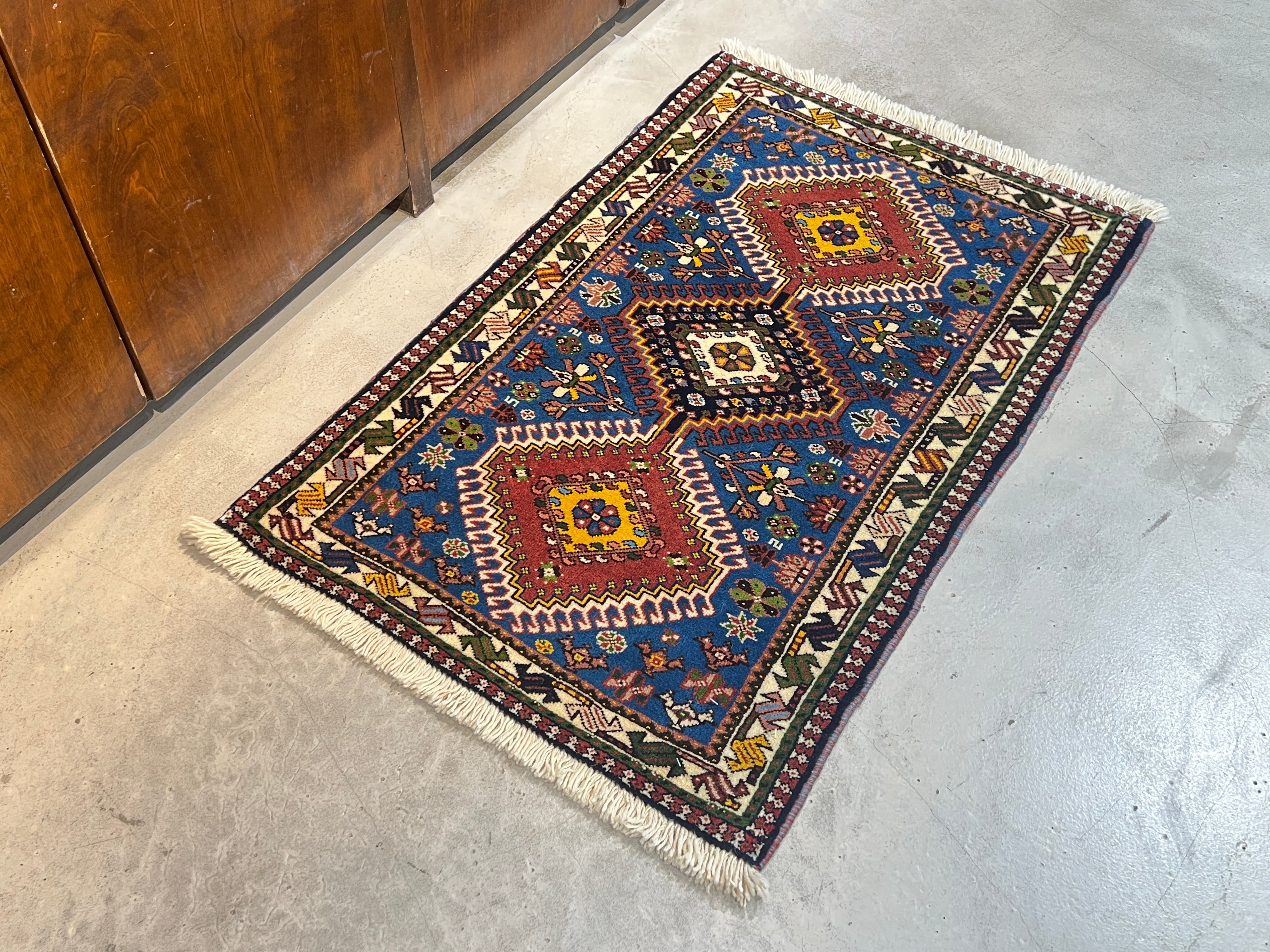 トライバルラグ – Layout online