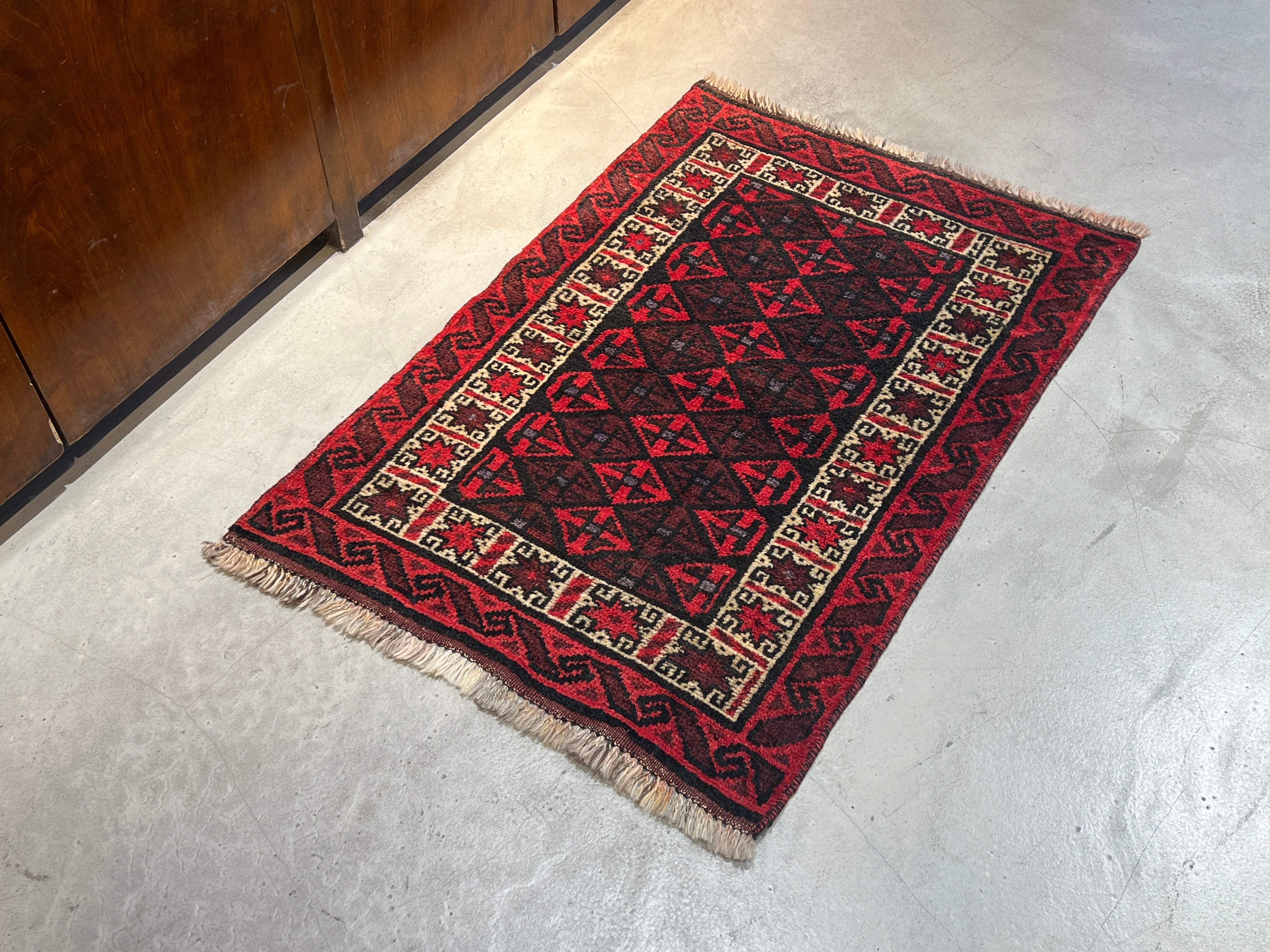 トライバルラグ – Layout online