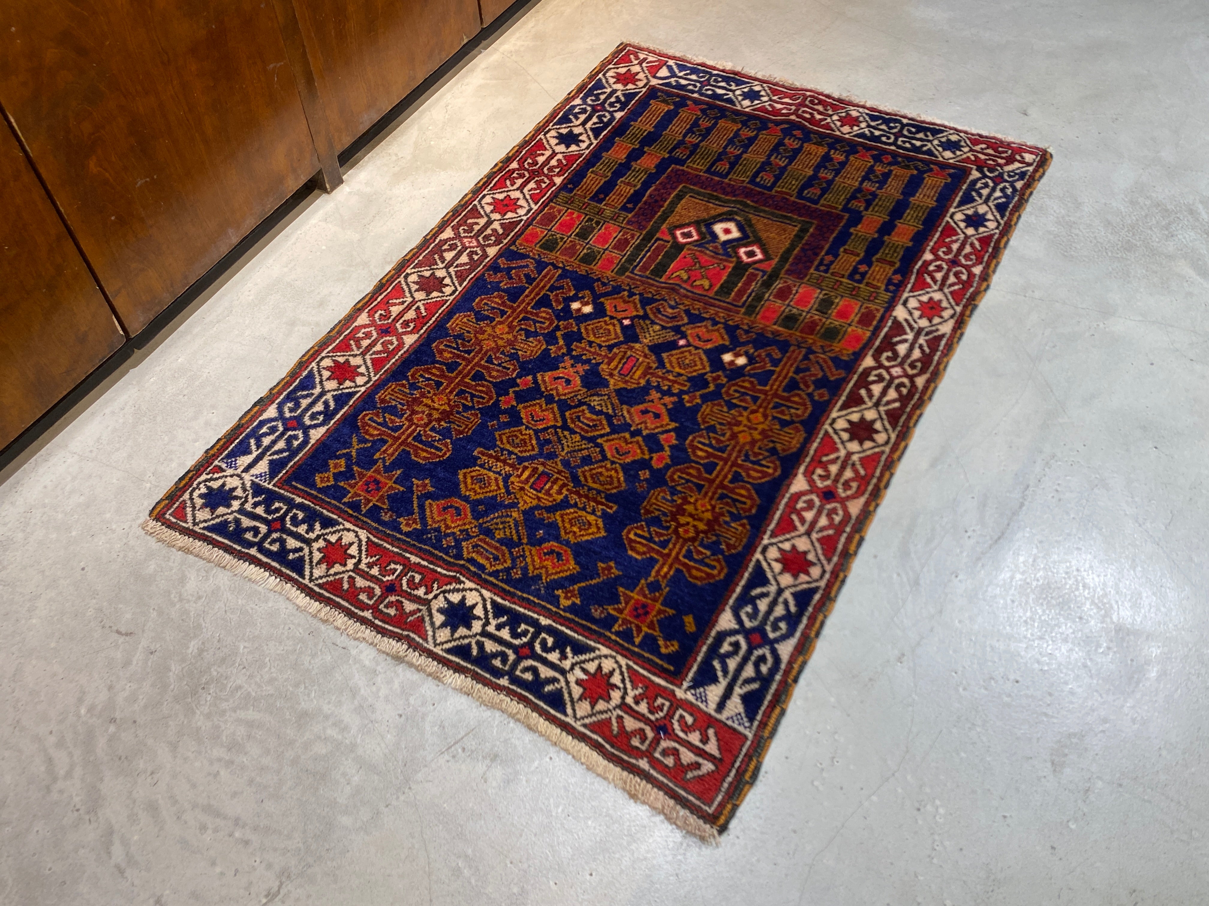 トライバルラグ – Layout online