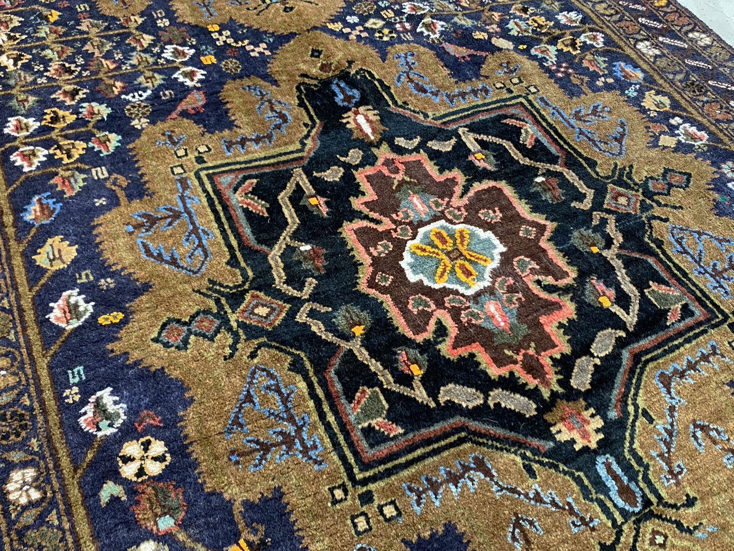 Tribal Rug 42874