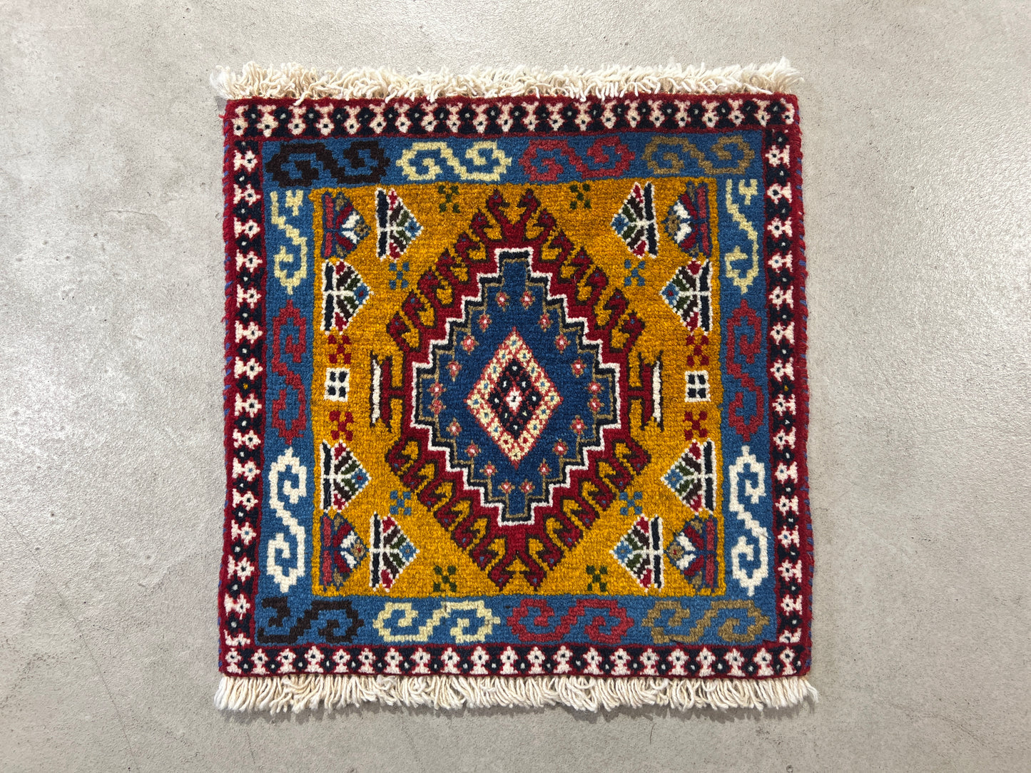 Tribal Rug 85423