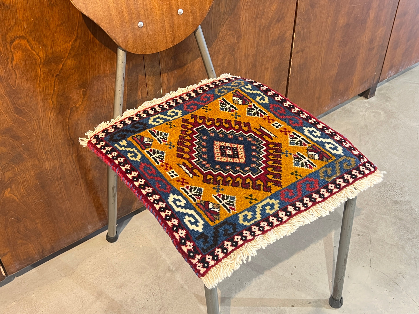 Tribal Rug 85423