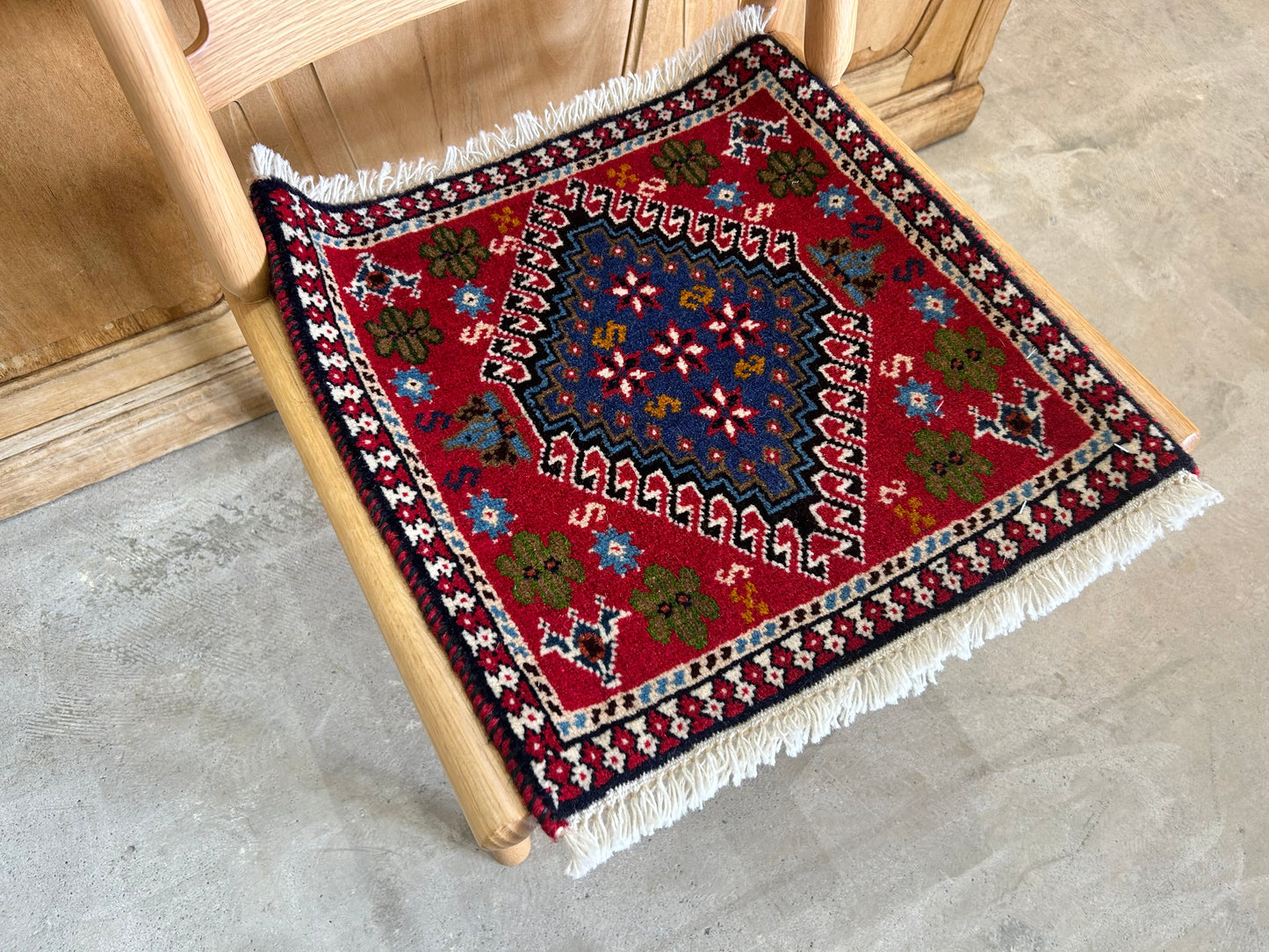Tribal Rug 85611