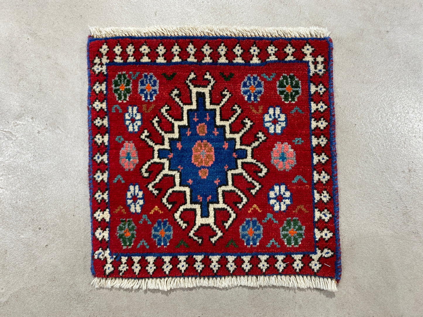 Tribal Rug 98511