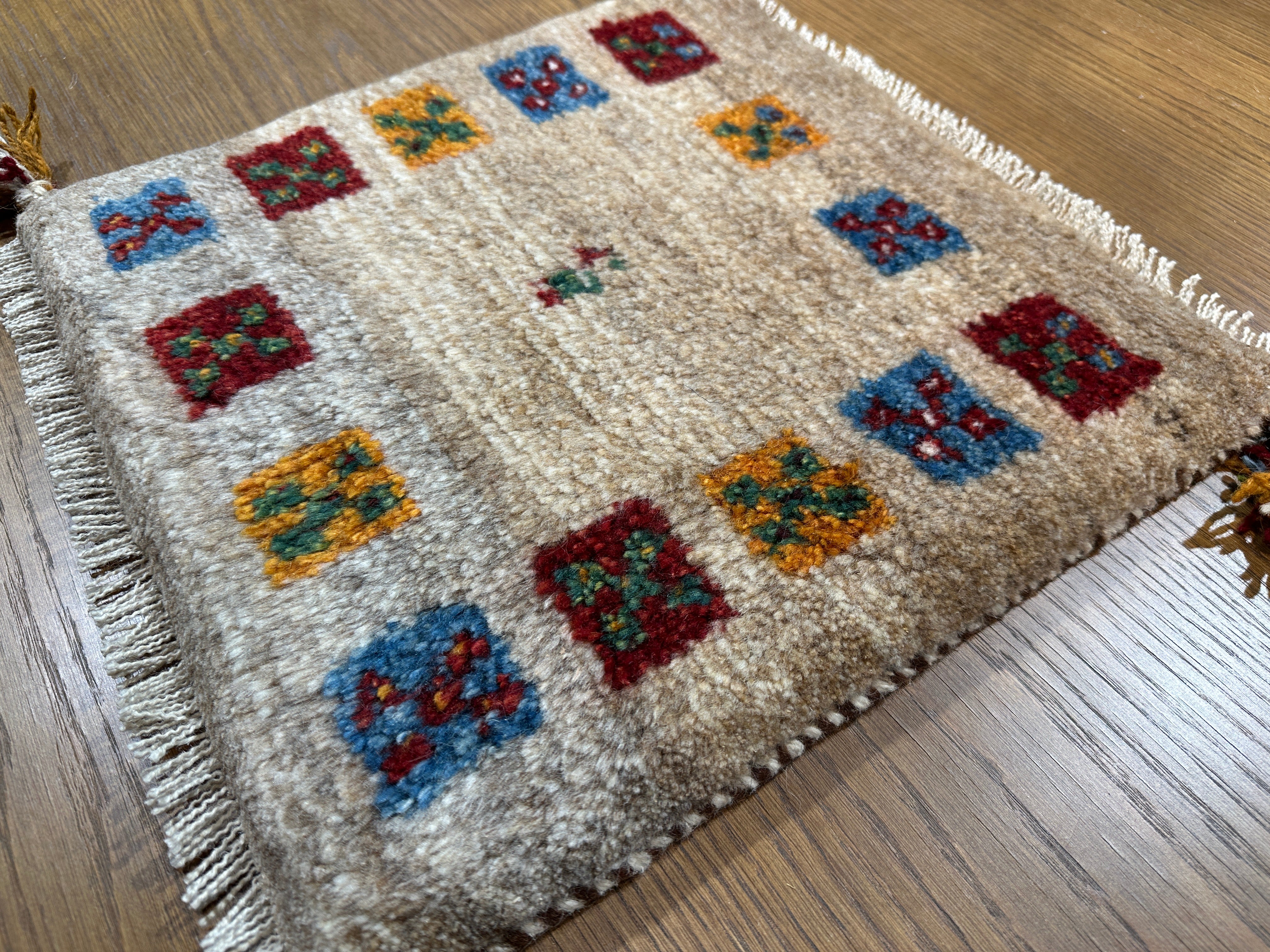 Gabbeh 42021 – Layout online